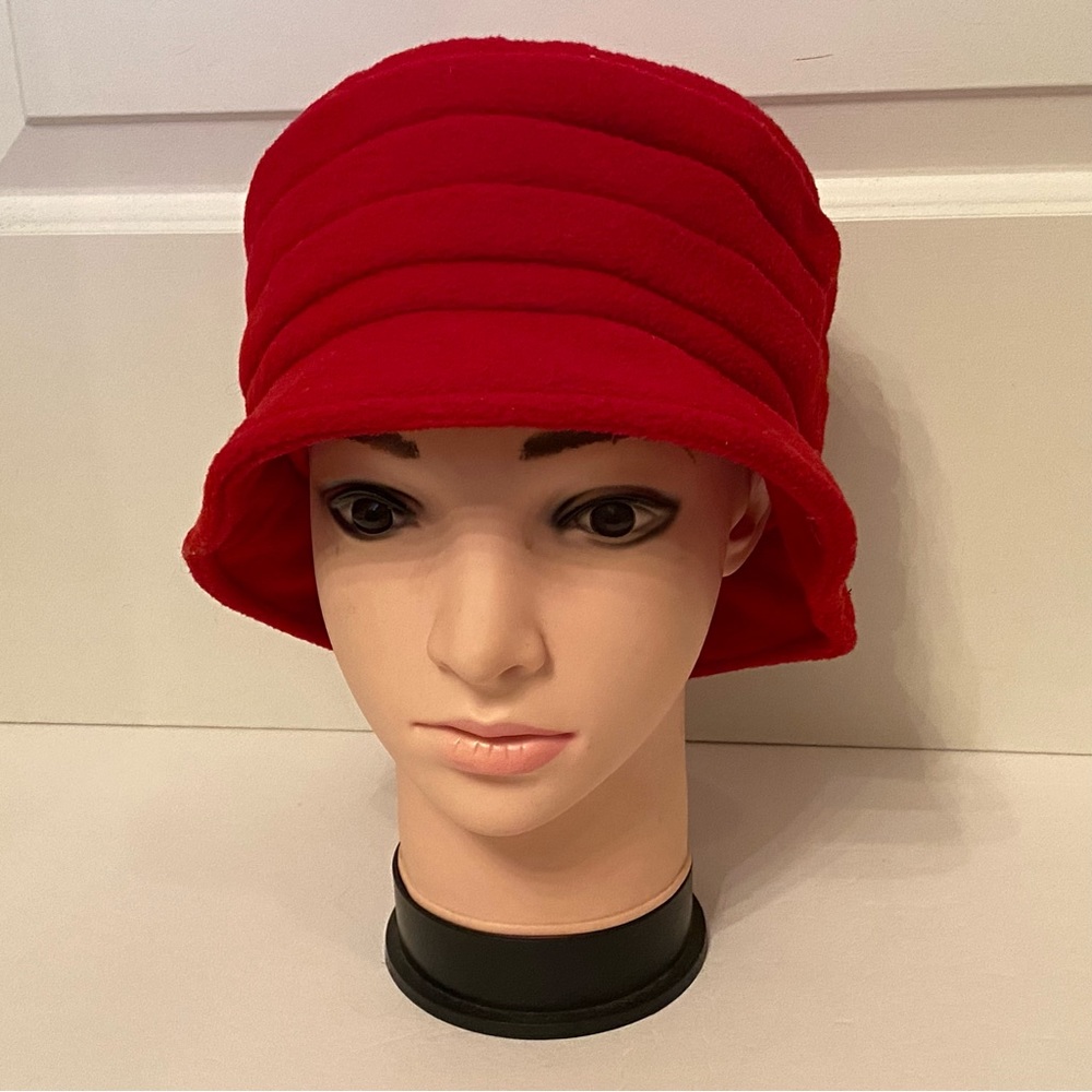 BETMAR HAT RED FLEECE ONE SIZE OS